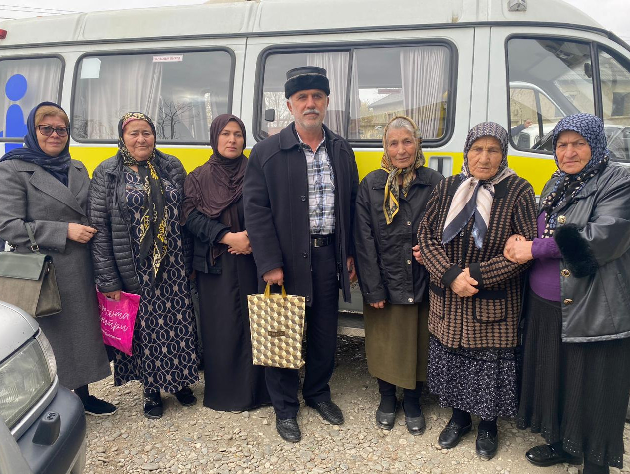 Доставка лиц старше 65 лет в мед учреждения